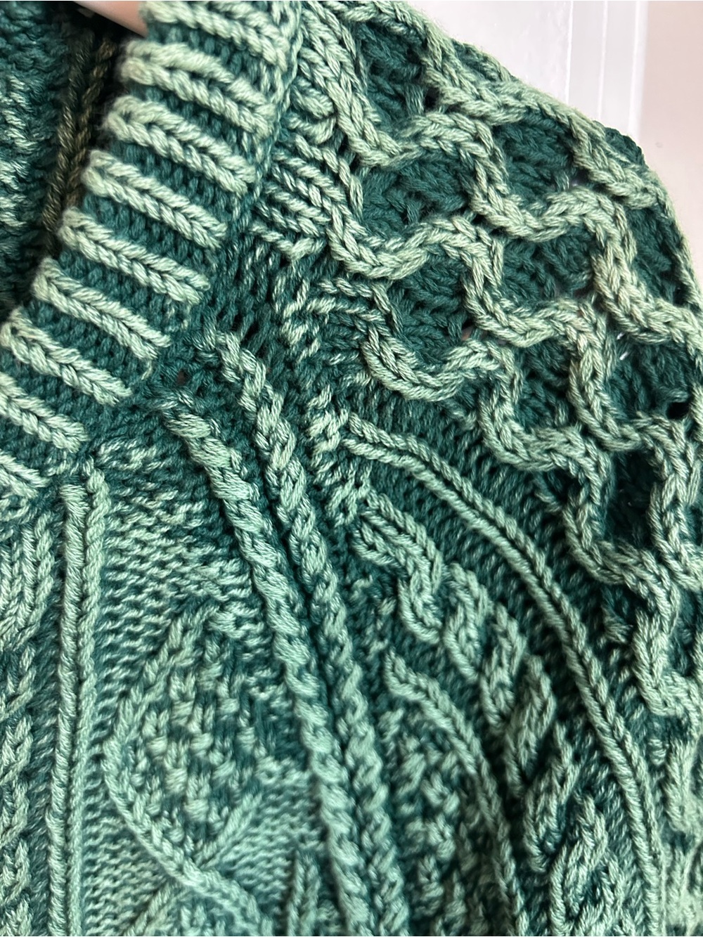 L.L.Bean Signature Green Cable Knit Sweater Women’s M Aran Fisherman Knit - Picture 4 of 6